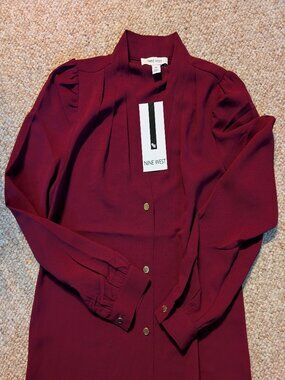 NWT Nine West Gold Buttons dress shirt blouse long sleeve purple